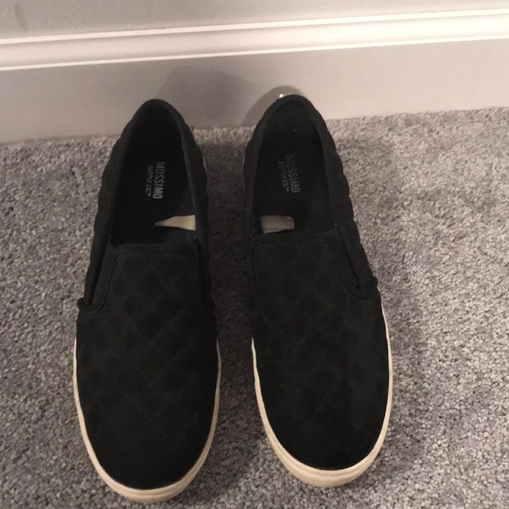 women’s slip on shoes